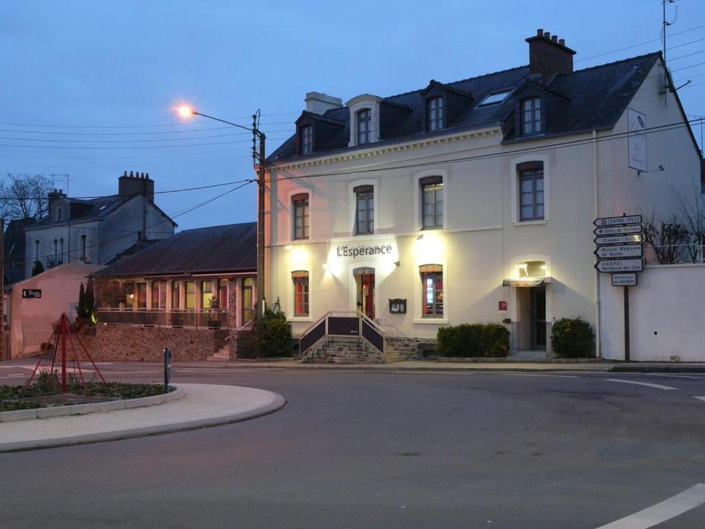 Hotel L'Esperance Vitre Exterior photo